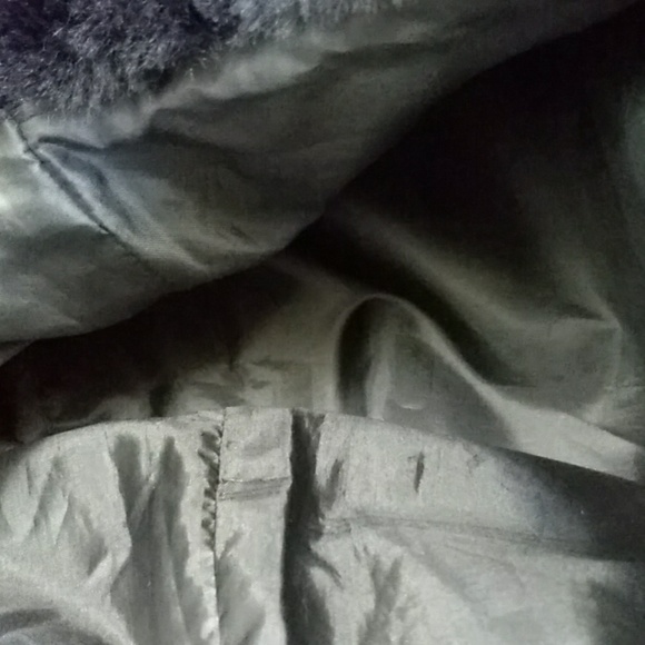 Victoria's Secret black faux fur tote bag - Picture 6 of 6